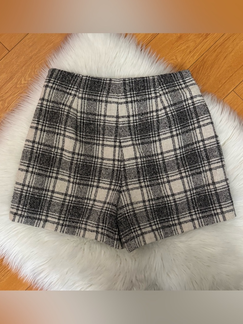 Primark Tweed Shorts - Picture 3 of 6
